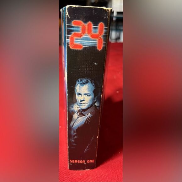 “24: The Complete Season 1” DVD Set EPC - Picture 2 of 3